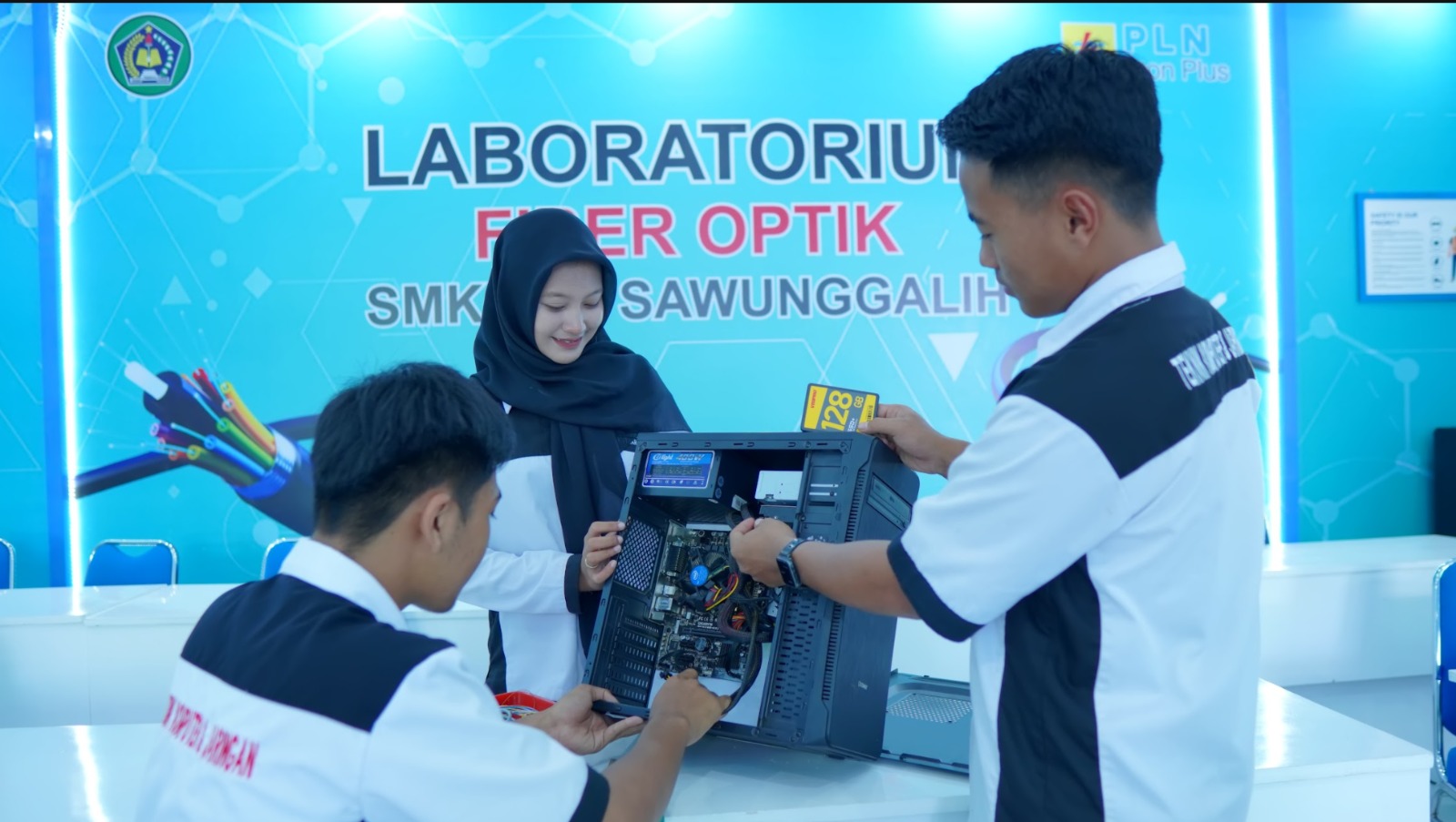 Teknik Jaringan Komputer dan Telekomunikasi
