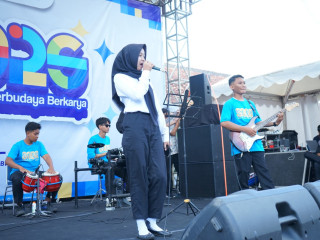 Band dan Akustik